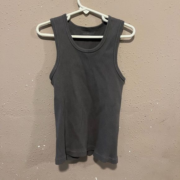 Brandy Melville Connor tank - Picture 6 of 6